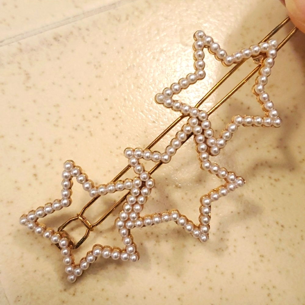 Pearly Stars Hair Clip